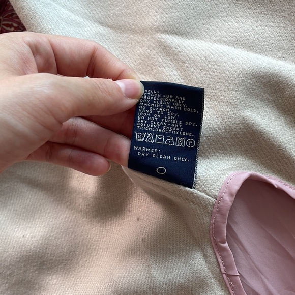 ๐5 for $50 Pink London Fog trench coat with fur detail - Picture 11 of 11